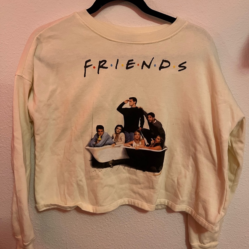 “Friends” (somewhat) cropped crew neck (S)